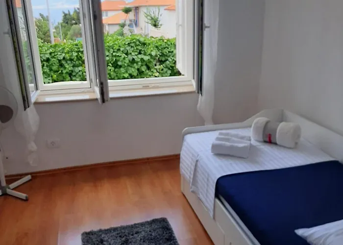 Lukic Lägenhet Supetar